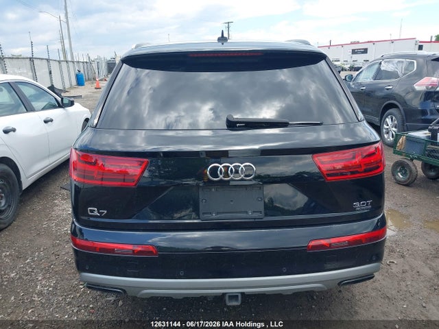 WA1LAAF76HD029988 Audi Q7 Premium Plus