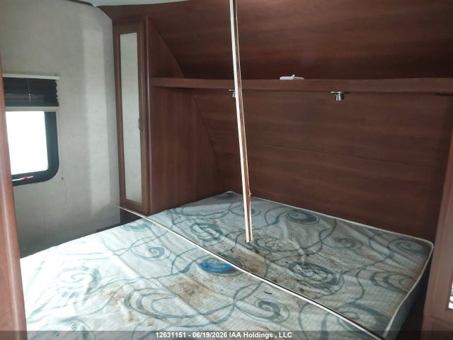 Продажа на аукционе авто 2013 Crossroads 5th Wheel, vin: 4V0TC2921DB018981, номер лота: 12631151