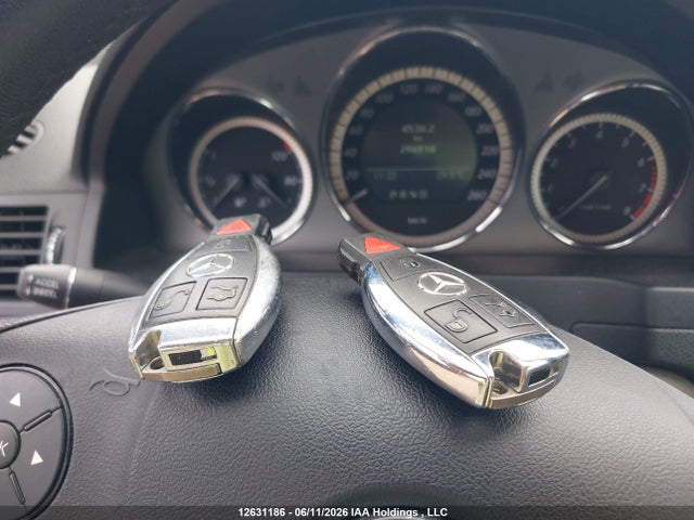 2010 Mercedes-benz C-class მანქანა იყიდება აუქციონზე, vin: WDDGF8FB0AF375962, აუქციონის ნომერი: 12631186