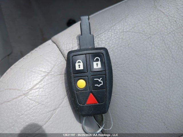 2007 Volvo C70 T5 მანქანა იყიდება აუქციონზე, vin: YV1MC68237J024664, აუქციონის ნომერი: 12631197