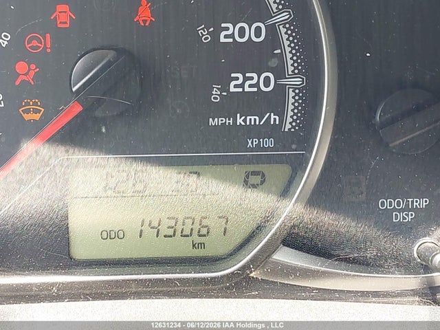 VNKKTUD32GA065472 Toyota Yaris L/le/se