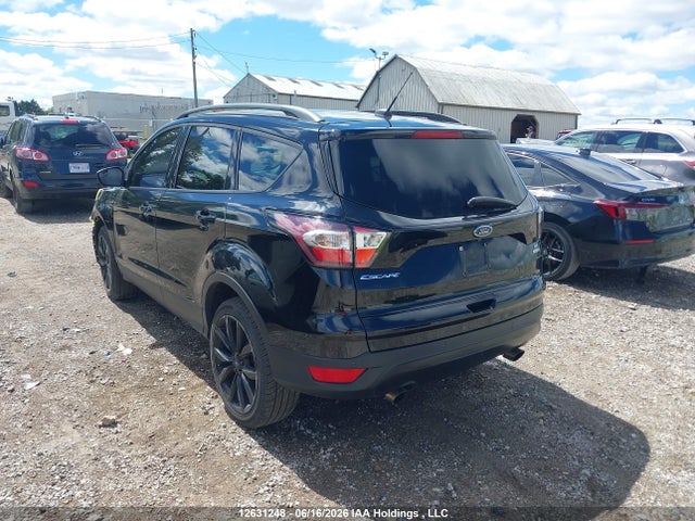 2017 Ford Escape Se მანქანა იყიდება აუქციონზე, vin: 1FMCU9GD1HUA33944, აუქციონის ნომერი: 12631248