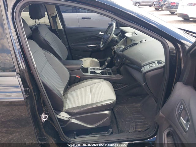 2017 Ford Escape Se მანქანა იყიდება აუქციონზე, vin: 1FMCU9GD1HUA33944, აუქციონის ნომერი: 12631248