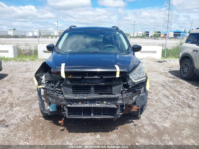 2017 Ford Escape Se მანქანა იყიდება აუქციონზე, vin: 1FMCU9GD1HUA33944, აუქციონის ნომერი: 12631248