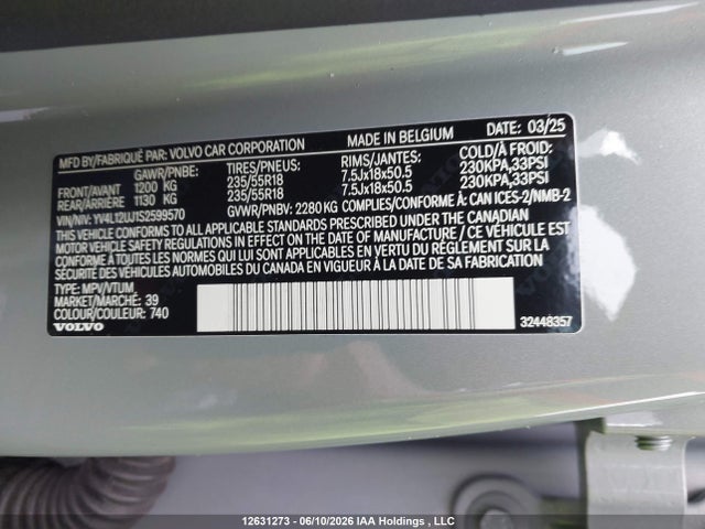 Volvo XC40 2025 YV4L12UJ1S2599570 Image 9