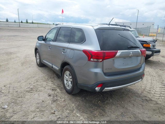 Продаж на аукціоні авто 2016 Mitsubishi Outlander Es, vin: JA4AZ2A31GZ601609, номер лоту: 12631274