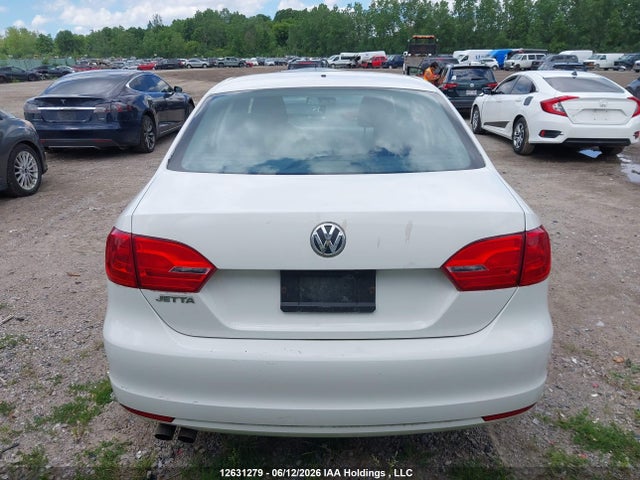 Продажа на аукционе авто 2013 Volkswagen Jetta 2.0l Trendline/2.0l Trendline+, vin: 3VW2K7AJ1DM452686, номер лота: 12631279