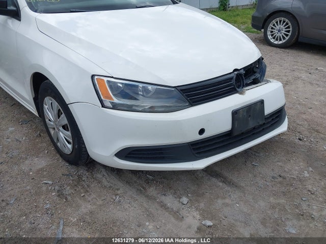 Продажа на аукционе авто 2013 Volkswagen Jetta 2.0l Trendline/2.0l Trendline+, vin: 3VW2K7AJ1DM452686, номер лота: 12631279