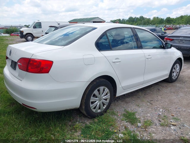 Продажа на аукционе авто 2013 Volkswagen Jetta 2.0l Trendline/2.0l Trendline+, vin: 3VW2K7AJ1DM452686, номер лота: 12631279