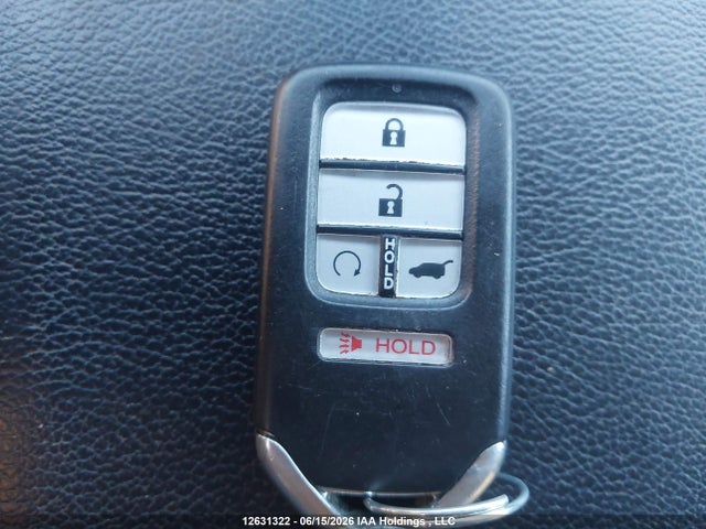 Продажа на аукционе авто 2019 Honda Cr-v Touring, vin: 2HKRW2H93KH136262, номер лота: 12631322
