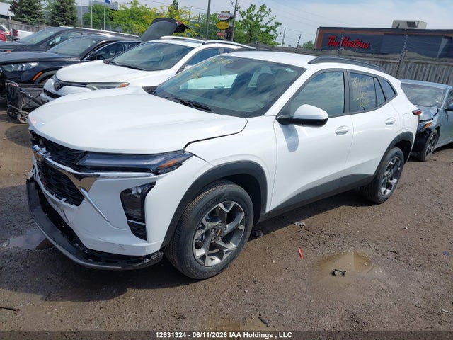Chevrolet TRAX 1LT 2026 KL77LHE24TC076254 Image 2