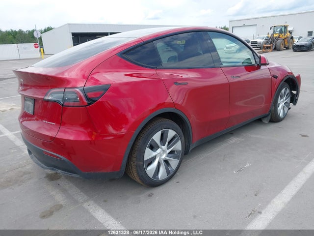 Tesla Model Y Long Range 2024 7SAYGAEE0RF074593 Image 4