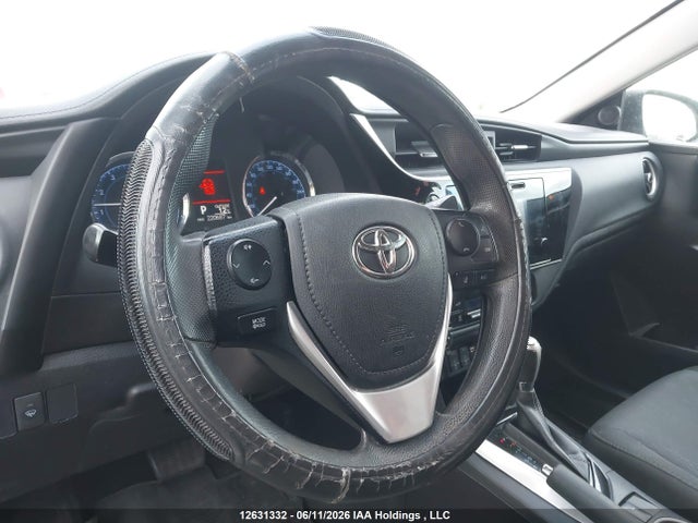 Toyota Corolla 2018 2T1BURHE0JC973677 Image 18