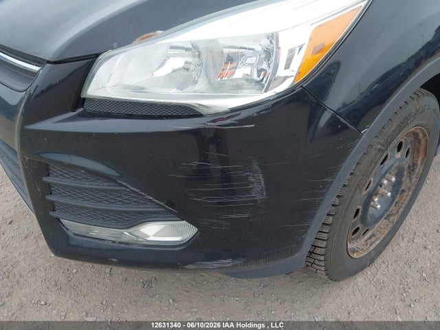 1FMCU9G99GUC63662 Ford ESCAPE SE