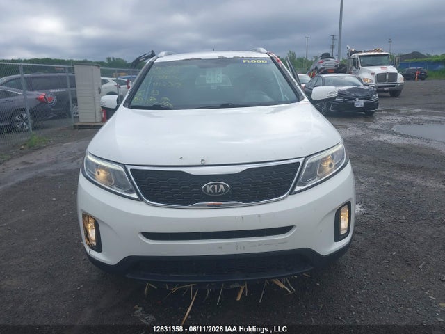 KIA SORENTO LX 2014 5XYKT3A65EG442343 Image 13