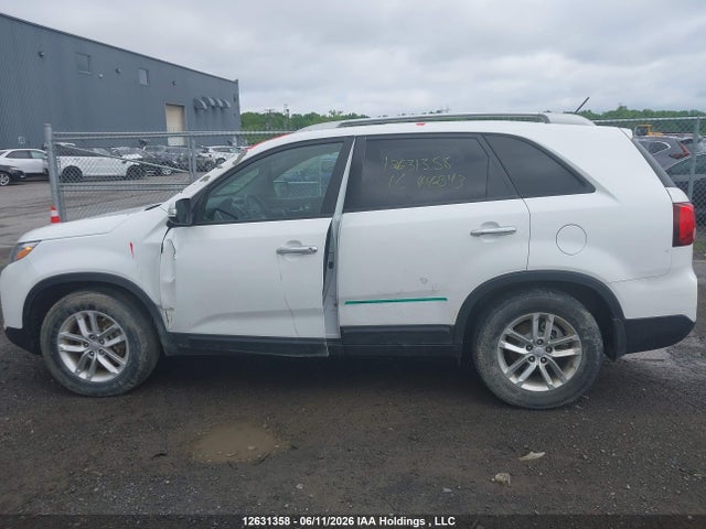 KIA SORENTO LX 2014 5XYKT3A65EG442343 Image 15