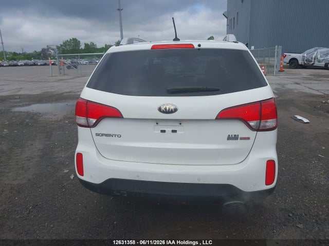 KIA SORENTO LX 2014 5XYKT3A65EG442343 Image 17