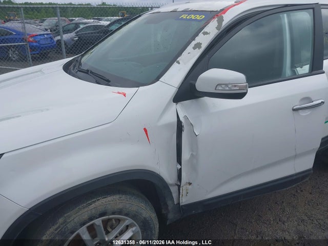 KIA SORENTO LX 2014 5XYKT3A65EG442343 Image 21