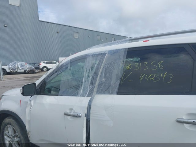 KIA SORENTO LX 2014 5XYKT3A65EG442343 Image 22
