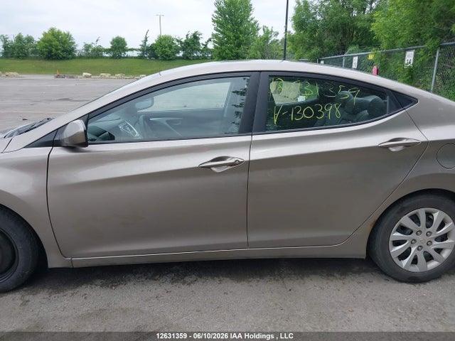 2012 Hyundai Elantra Gls/limited მანქანა იყიდება აუქციონზე, vin: 5NPDH4AE8CH130398, აუქციონის ნომერი: 12631359