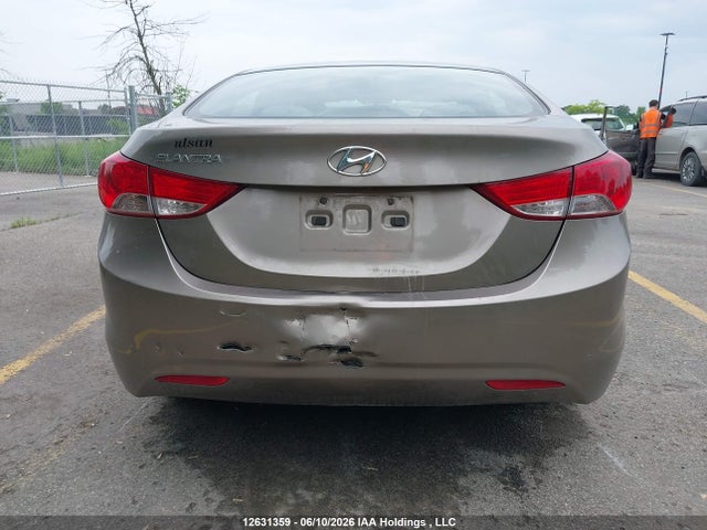 2012 Hyundai Elantra Gls/limited მანქანა იყიდება აუქციონზე, vin: 5NPDH4AE8CH130398, აუქციონის ნომერი: 12631359