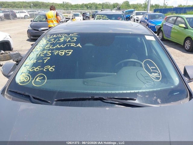 Hyundai Elantra Preferred With Tech Package 2026 KMHLM4DG2TU123789 Image 18