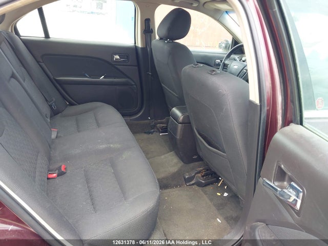 12631378 :رقم المزاد ، 3FAHP0HA1BR169562 vin ، 2011 Ford Fusion Se مزاد بيع