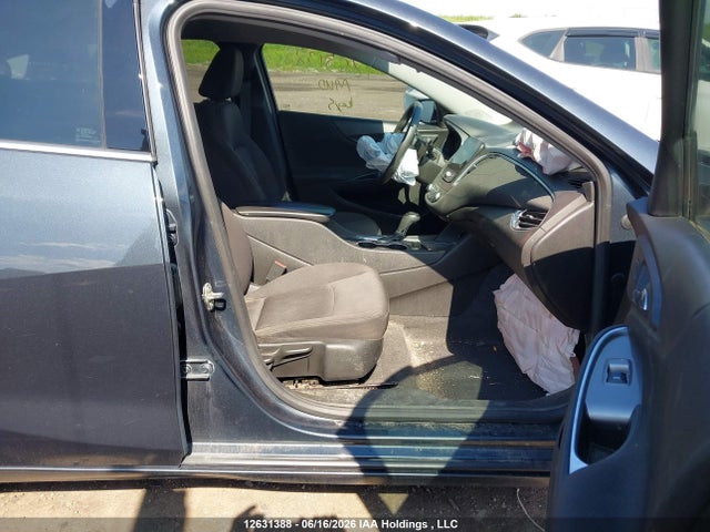 Продажа на аукционе авто 2019 Chevrolet Malibu, vin: 1G1ZD5ST0KF220747, номер лота: 12631388