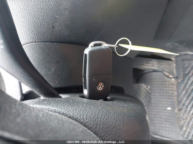 12631390 :رقم المزاد ، 3VW2K7AJ0DM430484 vin ، 2013 Volkswagen Jetta 2.0l Trendline/2.0l Trendline+ مزاد بيع