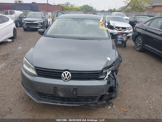 12631390 :رقم المزاد ، 3VW2K7AJ0DM430484 vin ، 2013 Volkswagen Jetta 2.0l Trendline/2.0l Trendline+ مزاد بيع