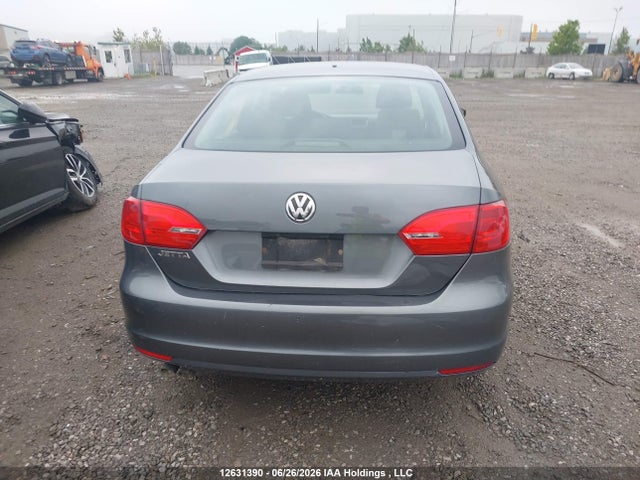 12631390 :رقم المزاد ، 3VW2K7AJ0DM430484 vin ، 2013 Volkswagen Jetta 2.0l Trendline/2.0l Trendline+ مزاد بيع