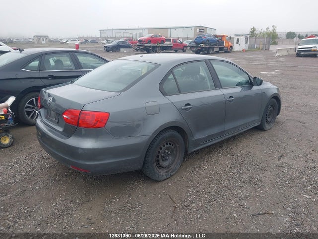 12631390 :رقم المزاد ، 3VW2K7AJ0DM430484 vin ، 2013 Volkswagen Jetta 2.0l Trendline/2.0l Trendline+ مزاد بيع