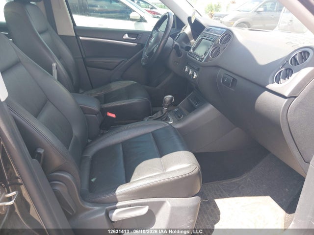WVGJV7AX0FW542808 Volkswagen Tiguan S/se/sel/r-line