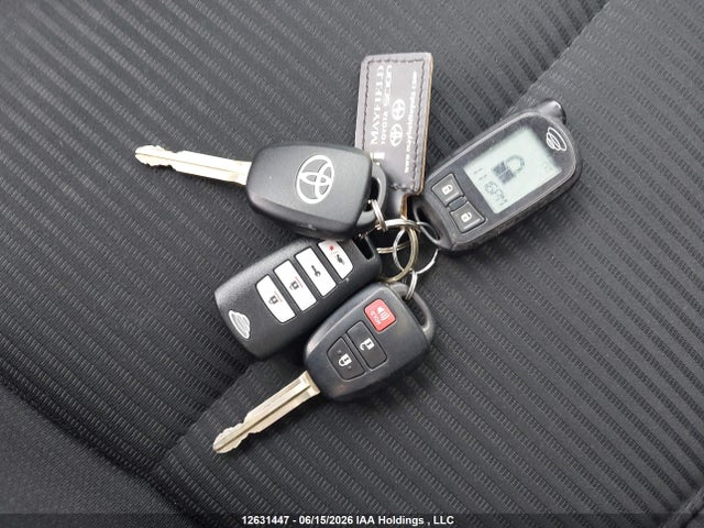 Toyota Rav4 Xle 2015 2T3RFREV1FW364396 Image 11