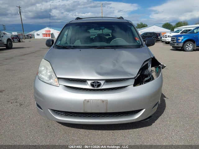 12631452 :رقم المزاد ، 5TDZK29C09S273332 vin ، 2009 Toyota Sienna Ce مزاد بيع
