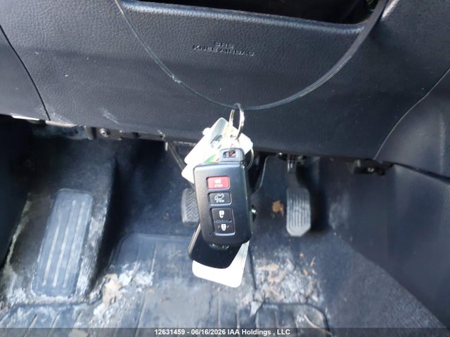 2016 Toyota Rav4 Hybrid Limited მანქანა იყიდება აუქციონზე, vin: JTMDJREV2GD027078, აუქციონის ნომერი: 12631459