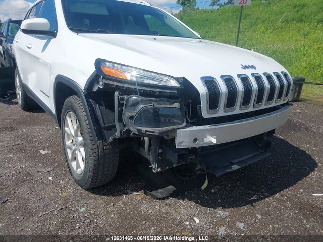 Продажа на аукционе авто 2015 Jeep Cherokee Latitude, vin: 1C4PJMCB7FW744832, номер лота: 12631465