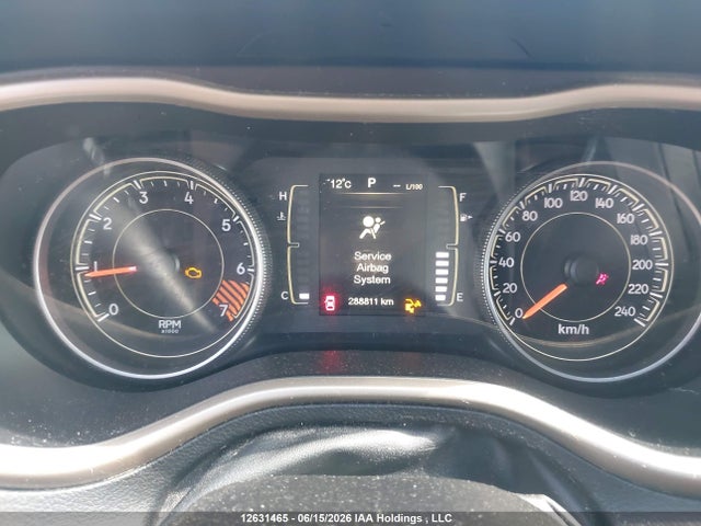 Продажа на аукционе авто 2015 Jeep Cherokee Latitude, vin: 1C4PJMCB7FW744832, номер лота: 12631465