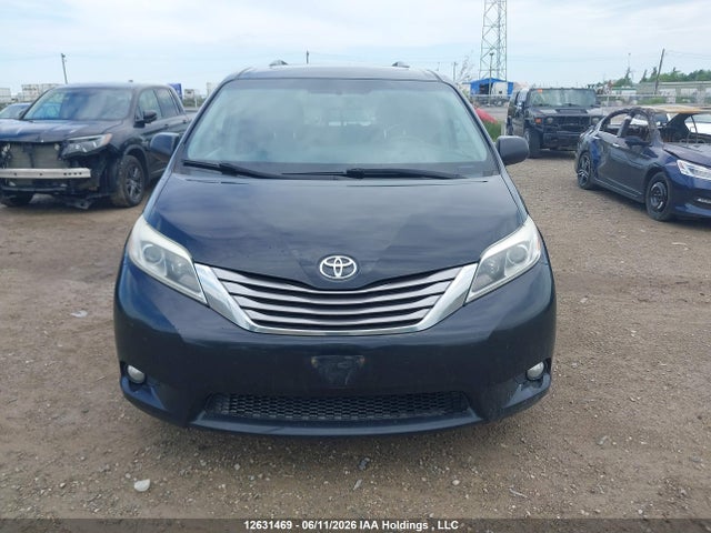 Продаж на аукціоні авто 2015 Toyota Sienna Xle/limited, vin: 5TDDK3DC0FS127063, номер лоту: 12631469
