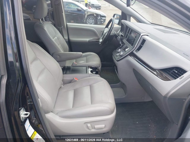 Продаж на аукціоні авто 2015 Toyota Sienna Xle/limited, vin: 5TDDK3DC0FS127063, номер лоту: 12631469