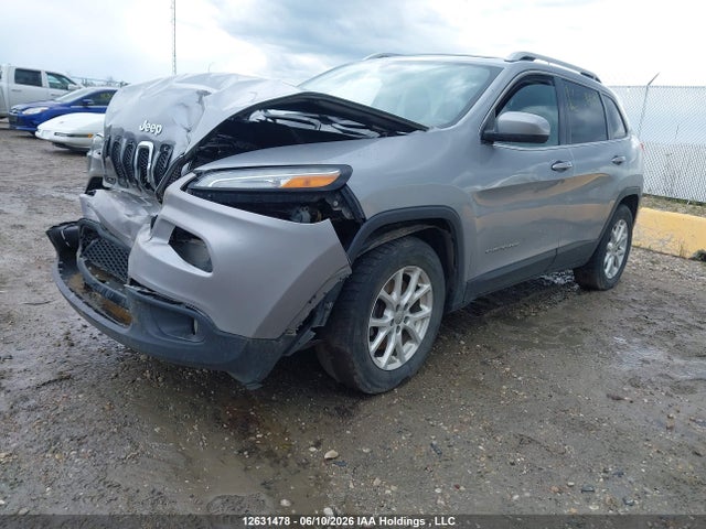 Jeep Cherokee Latitude 2014 1C4PJMCS8EW120892 Image 2