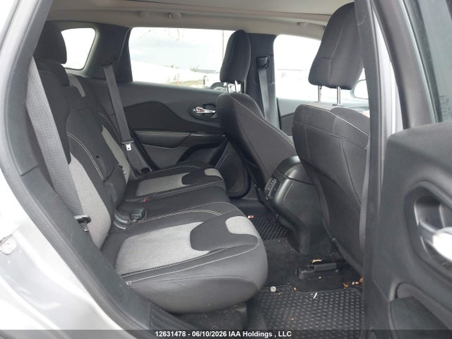 Jeep Cherokee Latitude 2014 1C4PJMCS8EW120892 Image 8
