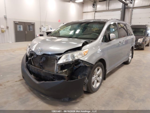Продажа на аукционе авто 2013 Toyota Sienna Le, vin: 5TDKK3DCXDS395963, номер лота: 12631481