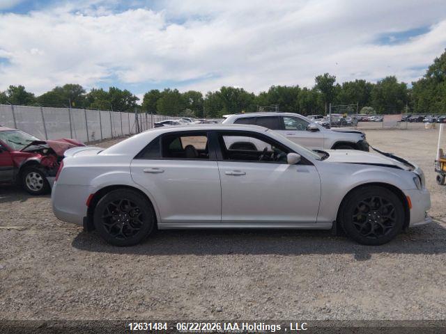 Chrysler 300 S 2019 2C3CCAGGXKH556428 Image 14