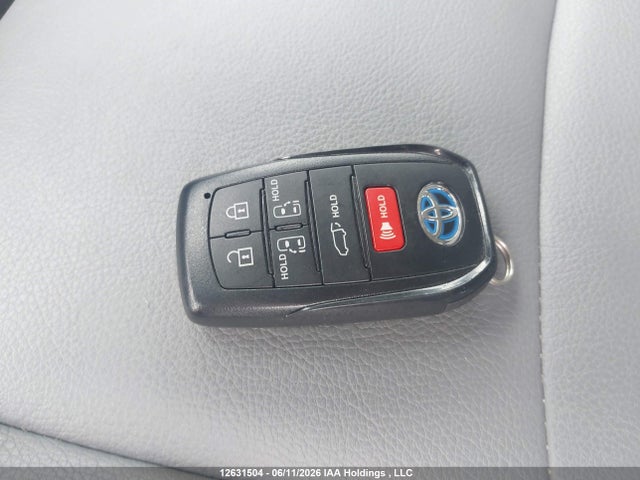 5TDGRKECXPS177715 Toyota Sienna Le/xle/platinum/xse/limited/xse 25th Anniversary