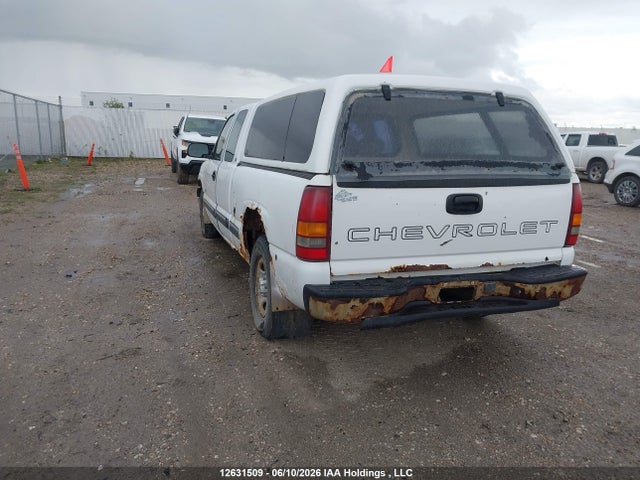 12631509 :رقم المزاد ، 1GCEC19V4YZ269711 vin ، 2000 Chevrolet Silverado C1500 مزاد بيع