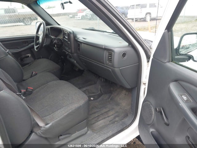 12631509 :رقم المزاد ، 1GCEC19V4YZ269711 vin ، 2000 Chevrolet Silverado C1500 مزاد بيع