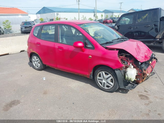 12631518 :رقم المزاد ، JHMGD38498S813430 vin ، 2008 Honda Fit مزاد بيع