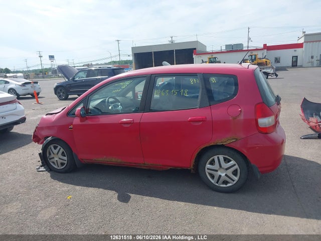 12631518 :رقم المزاد ، JHMGD38498S813430 vin ، 2008 Honda Fit مزاد بيع
