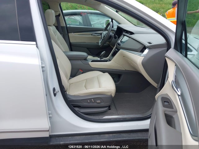 1GYKNERSXHZ110891 Cadillac Xt5 Premium Luxury